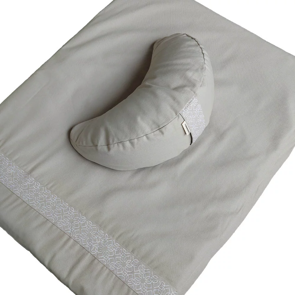 Meditationsset Kissen Chat5, rundes Kissen in sanften Farben, ideal für Yoga und Meditation, ergonomisch und stilvoll.