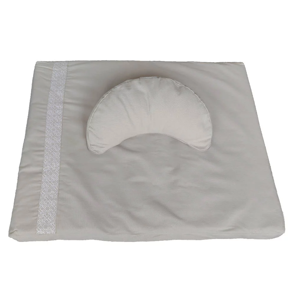 Meditationsset Kissen Chat3 in sanften Farben, perfekt für komfortable Meditation und Entspannung.