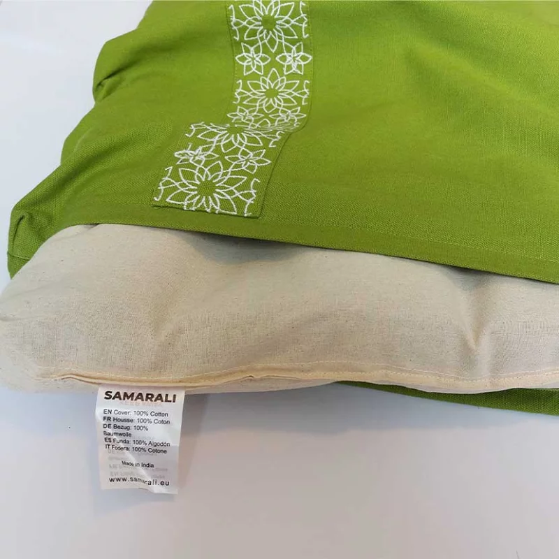 Meditationsset mit rundem Bio-Kissen, GOTS zertifiziert, in beruhigenden Farben, bereit für entspannte Meditationsmomente.