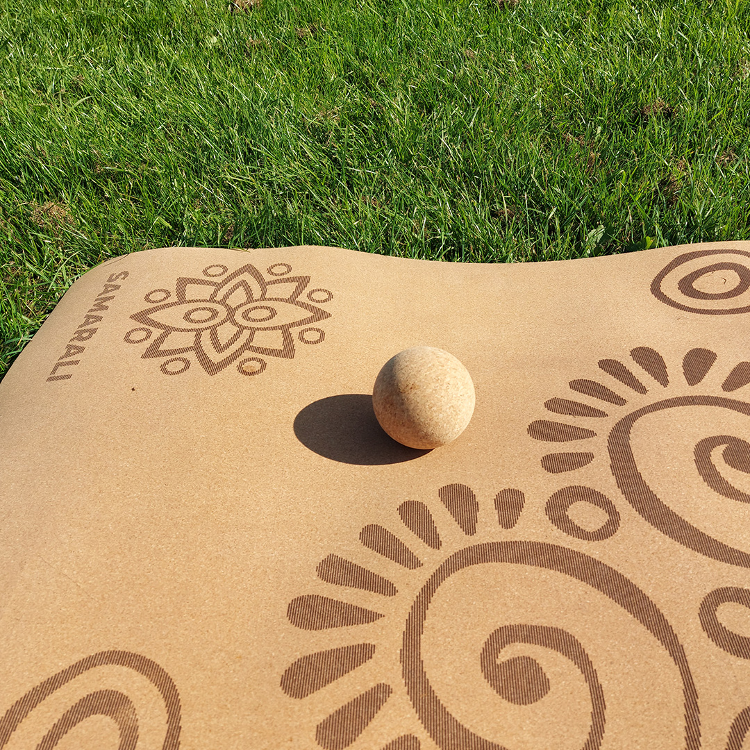 Nachhaltiger Yoga Massageball aus Kork